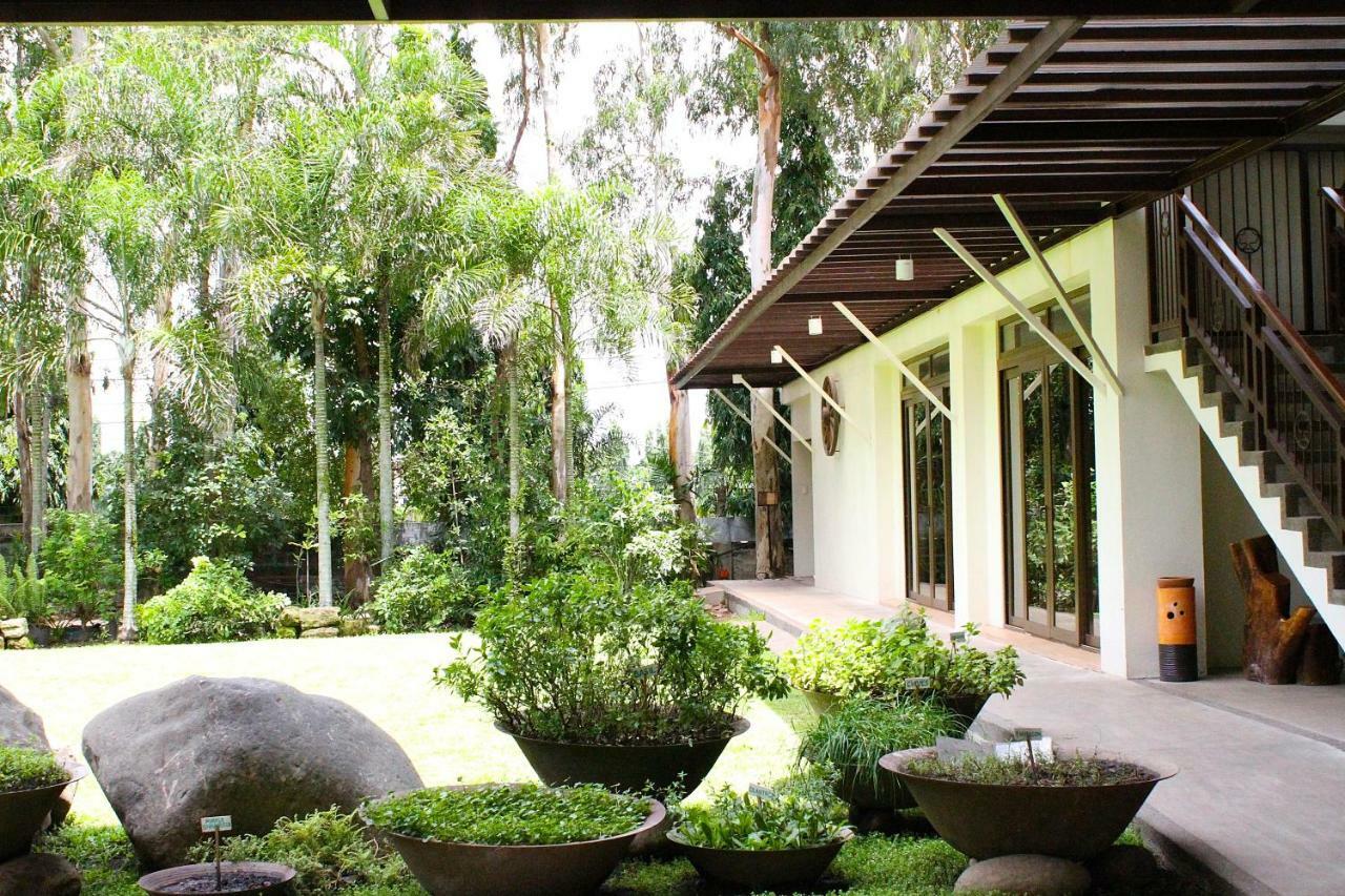 Nature'S Village Resort 바콜로드 외부 사진